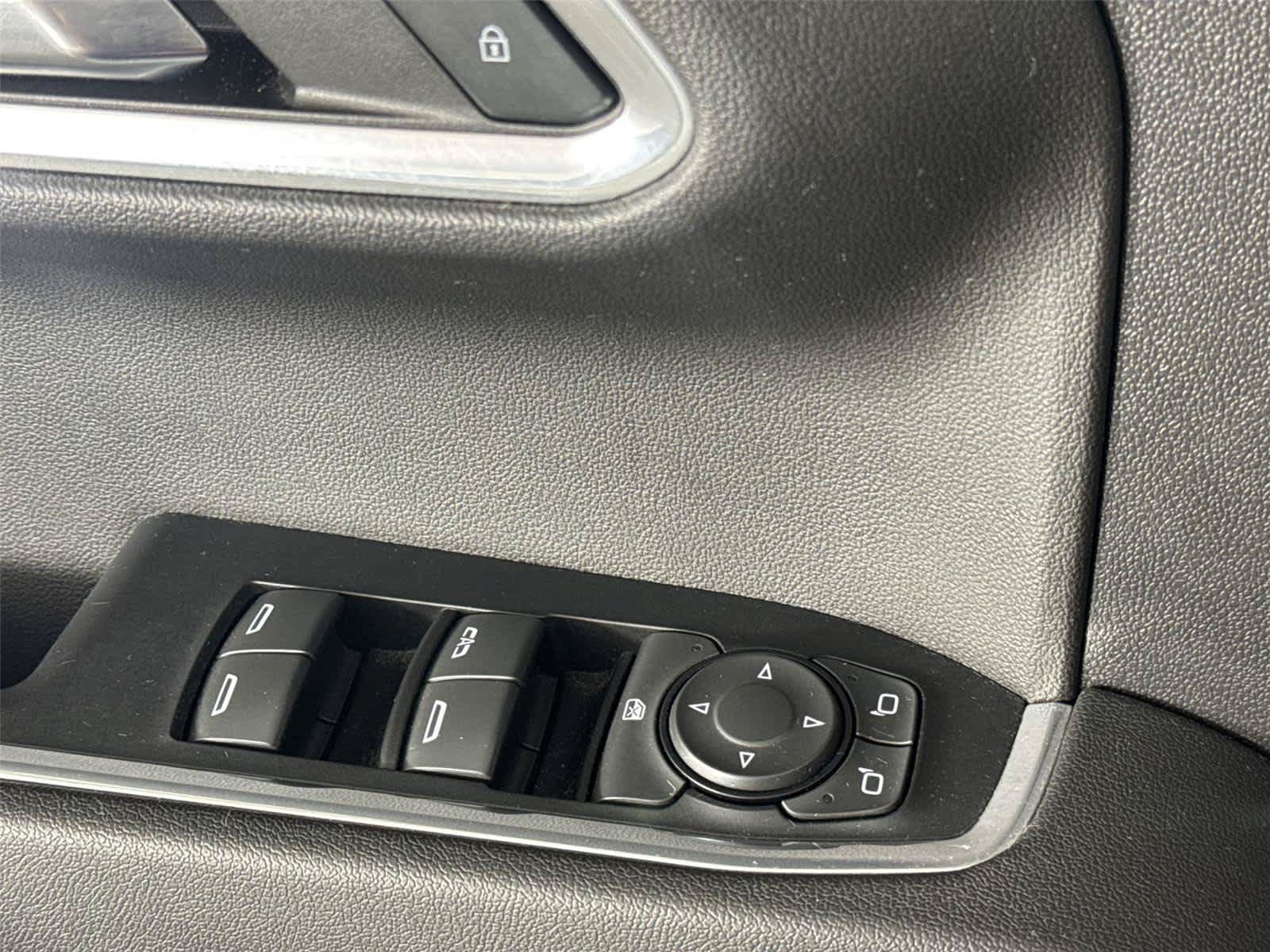 Certified 2024 Chevrolet Silverado 1500 LT AWD/4WD image 24
