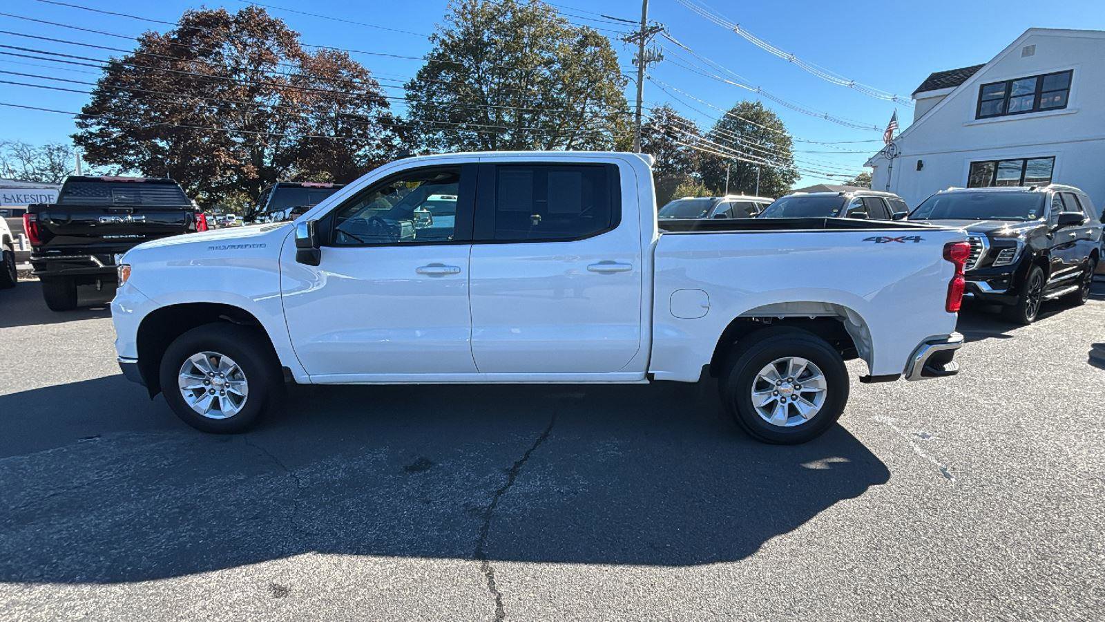 Used 2025 Chevrolet Silverado 1500 LT image 4