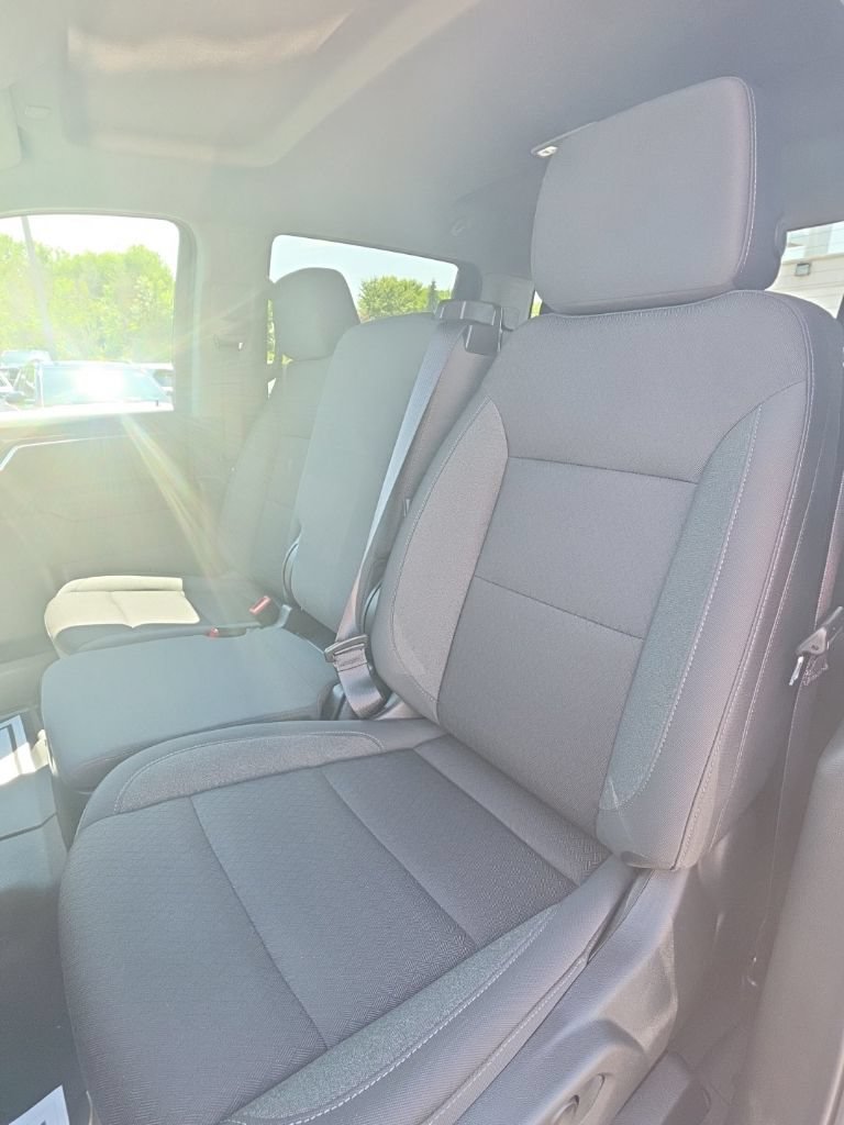 New 2026 Chevrolet Silverado 1500 RST w/ Z71 Off-Road Package AWD/4WD image 13