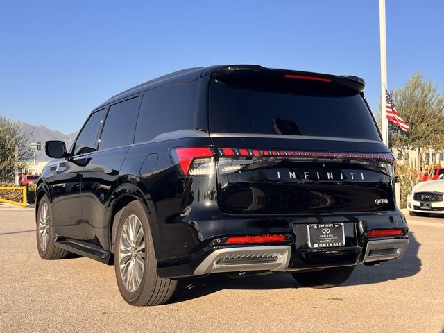 Certified 2025 INFINITI QX80 Luxe image 3