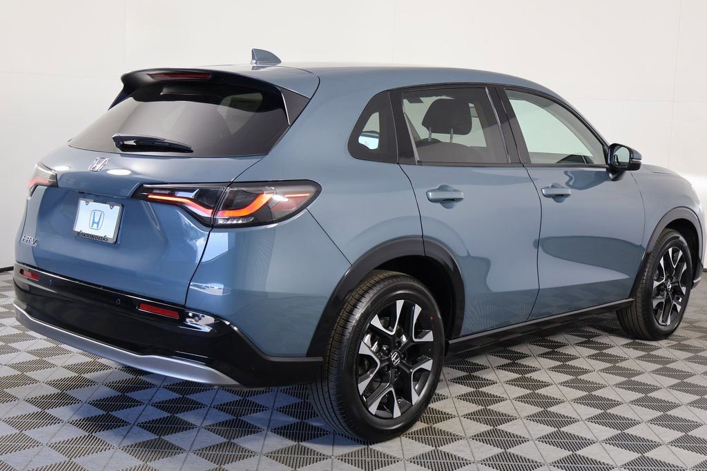 New 2026 Honda HR-V EX-L image 2