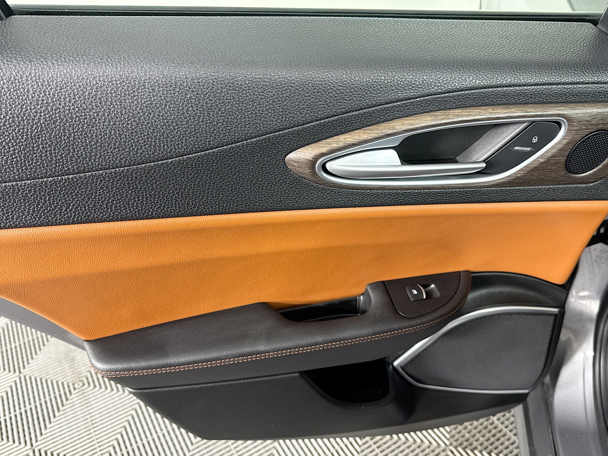 Used 2019 Alfa Romeo Giulia Ti image 43