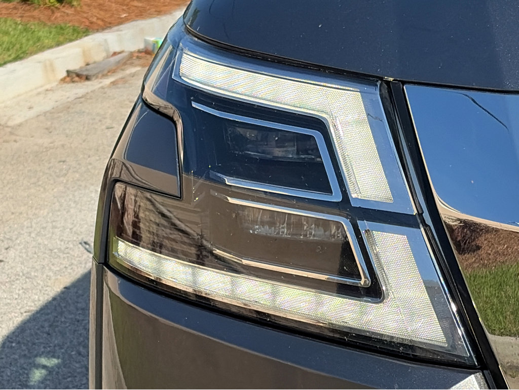 Used 2022 Nissan Armada Platinum w/ Captain's Chairs Package image 23