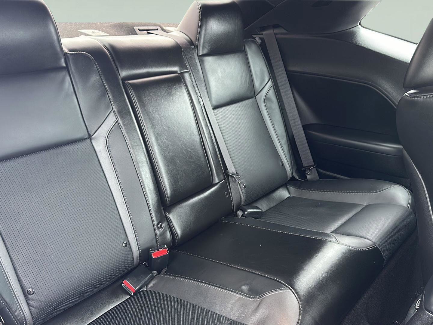 Used 2023 Dodge Challenger SXT w/ Plus Package image 20