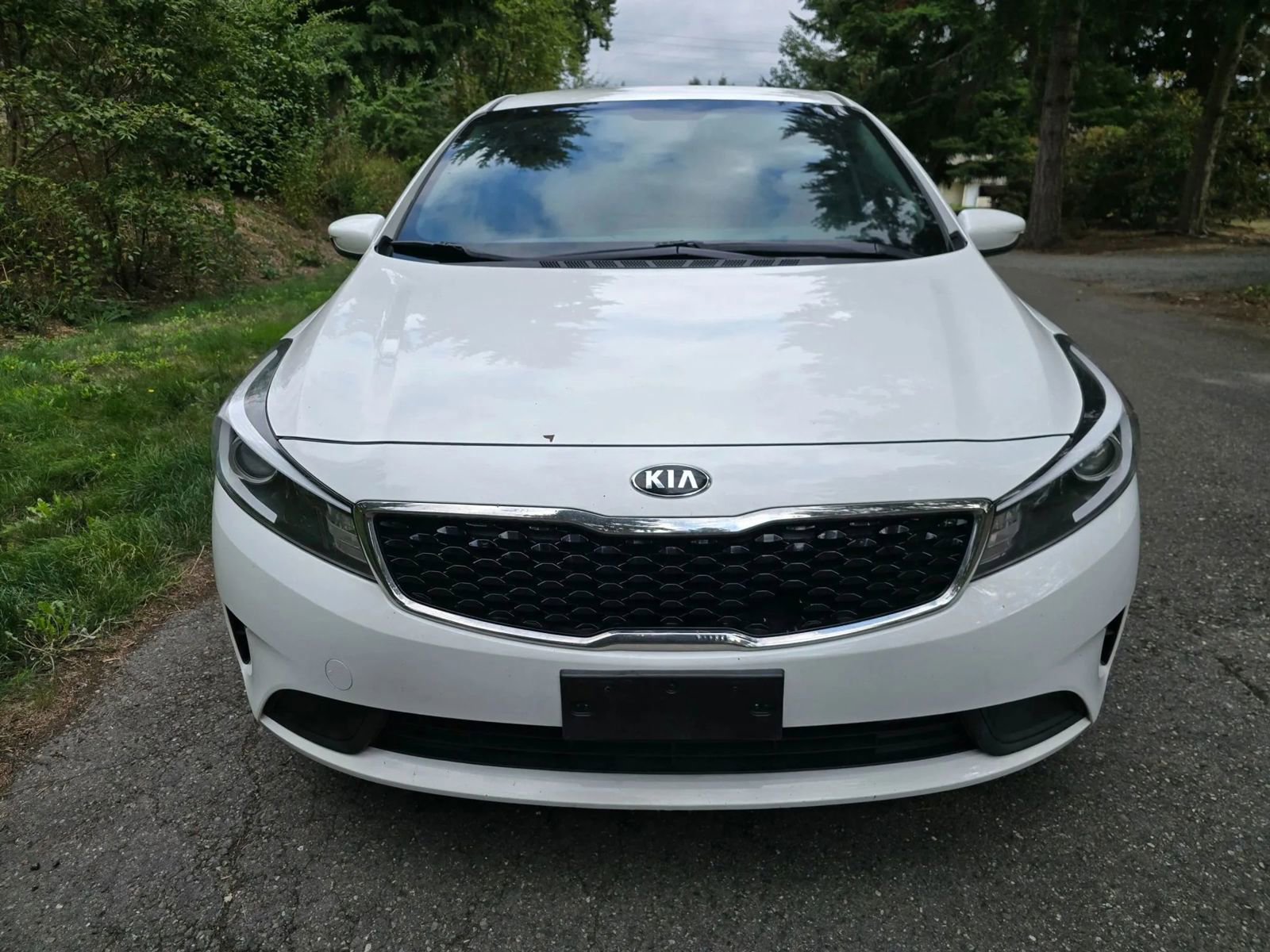 Used 2017 Kia Forte LX image 8
