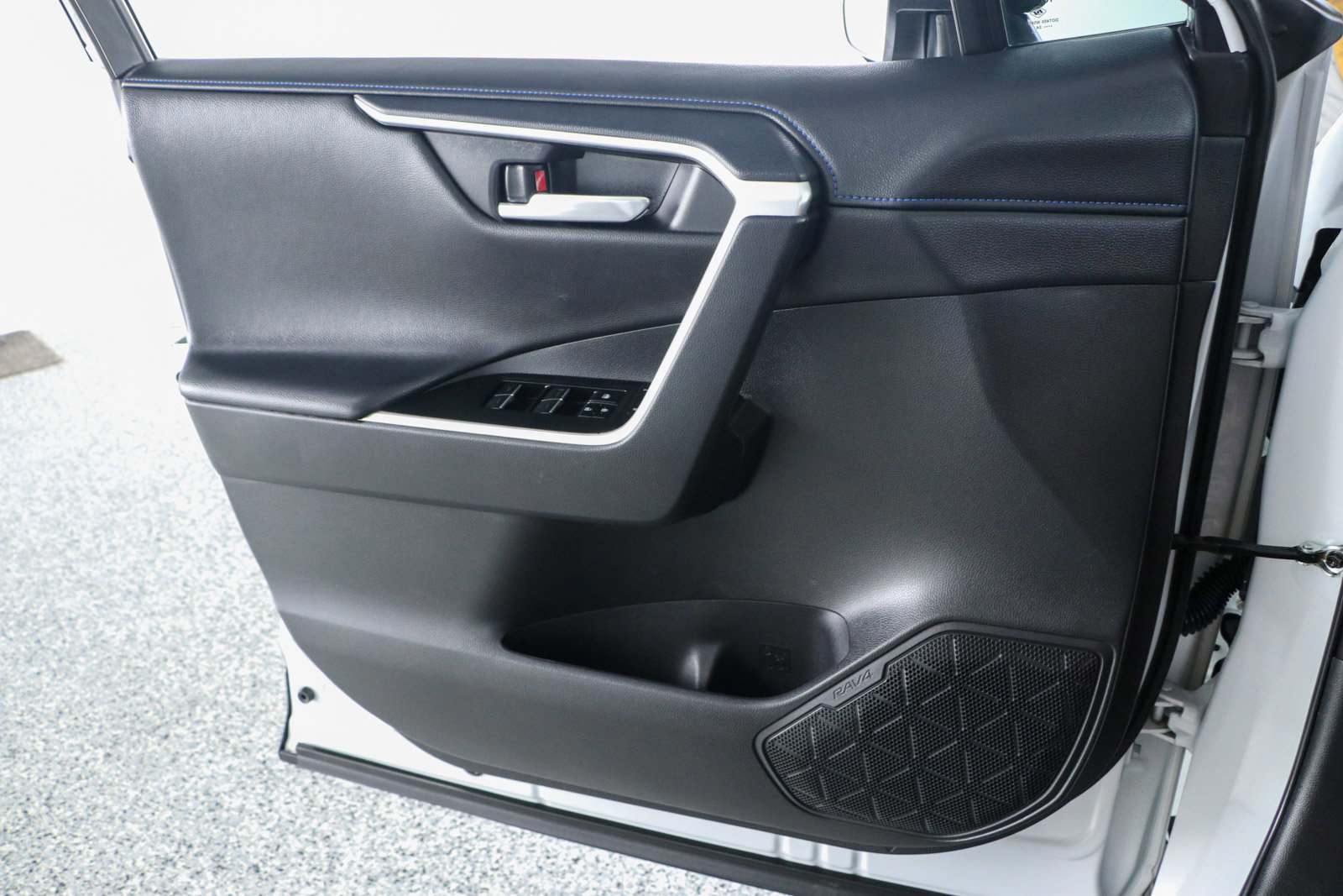 Used 2024 Toyota RAV4 XSE image 23