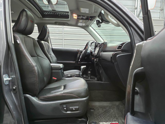 Used 2021 Toyota 4Runner TRD Off-Road Premium w/ Moonroof Package AWD/4WD image 15