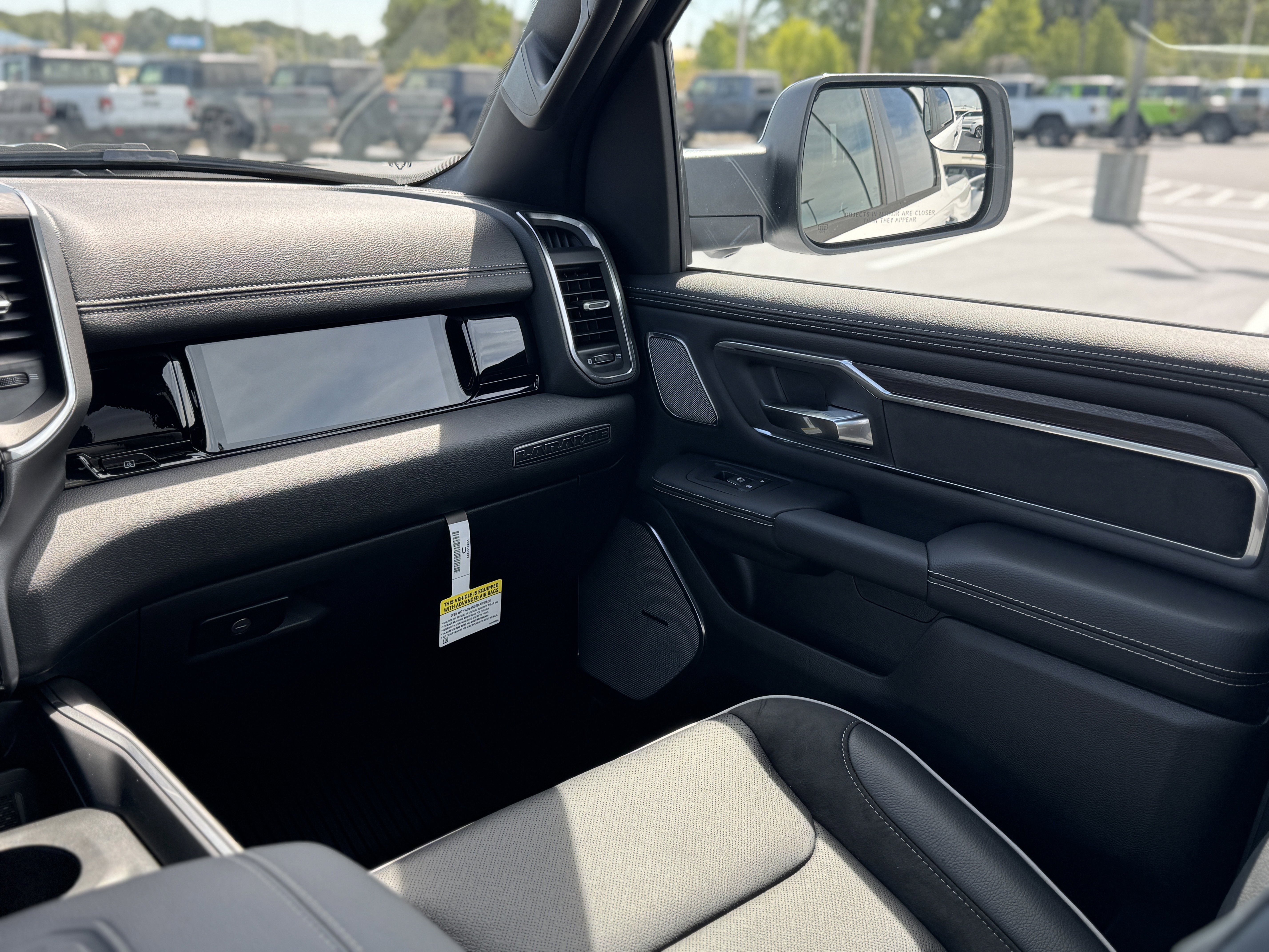 New 2026 RAM 1500 Laramie w/ Night Edition AWD/4WD image 19
