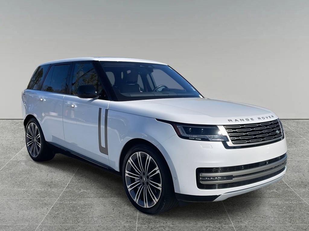 Used 2023 Land Rover Range Rover SE image 7