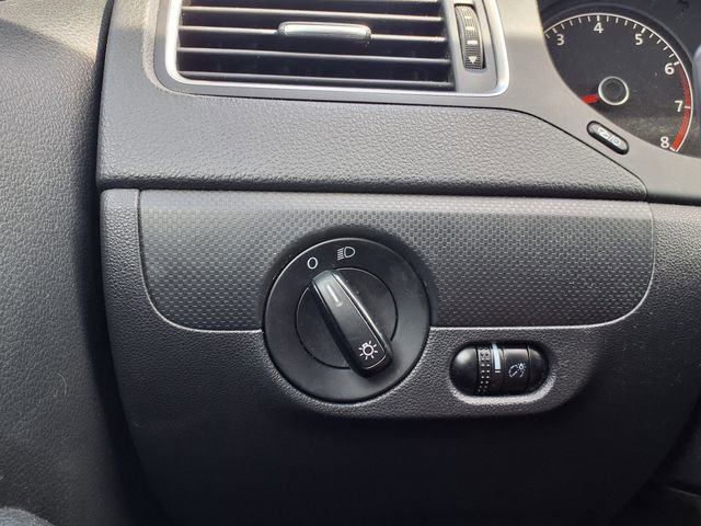 Used 2014 Volkswagen Jetta S FWD image 28
