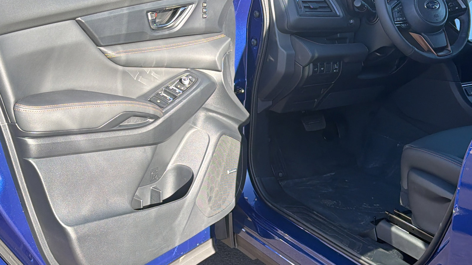 New 2026 Subaru Ascent Limited Bronze image 23