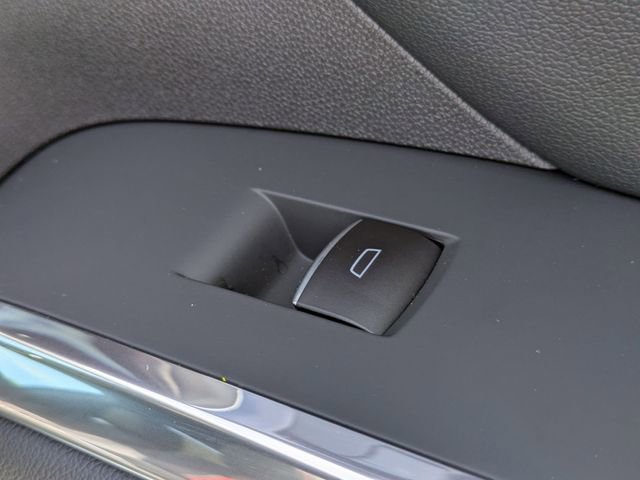 New 2026 Chevrolet Traverse RS FWD image 39