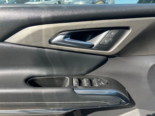 Certified 2025 Chevrolet Traverse LT image 28