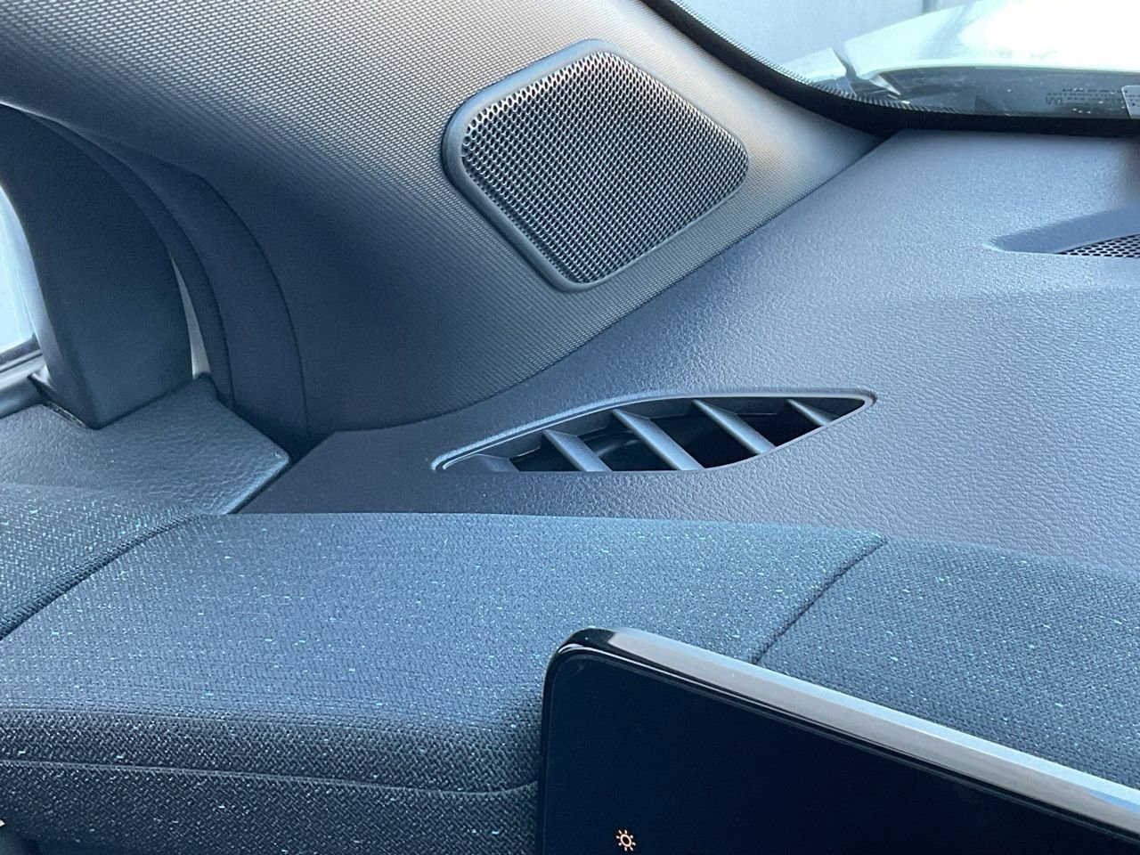 New 2026 Nissan Leaf Platinum+ w/ Cargo Package (Platinum+) image 31