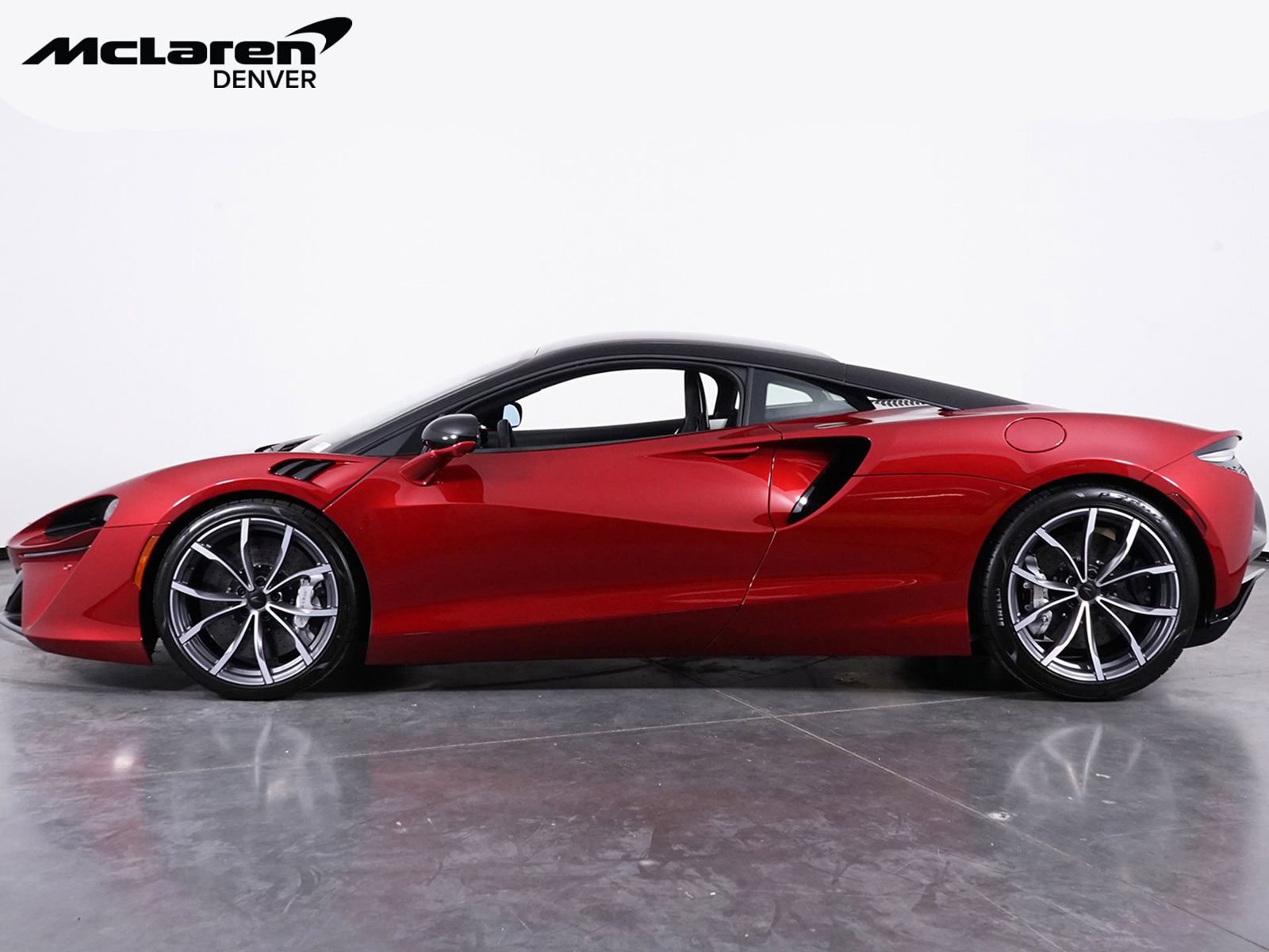 New 2026 McLaren Artura RWD image 2