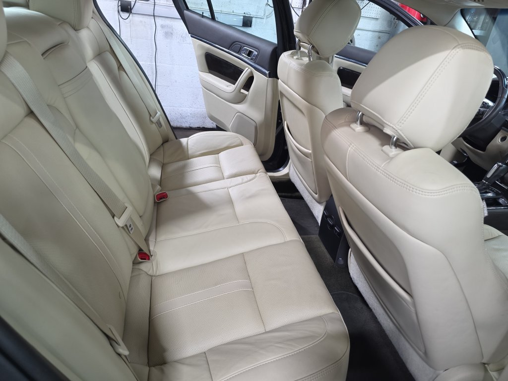 Used 2015 Lincoln MKS AWD w/ Equipment Group 101A image 11