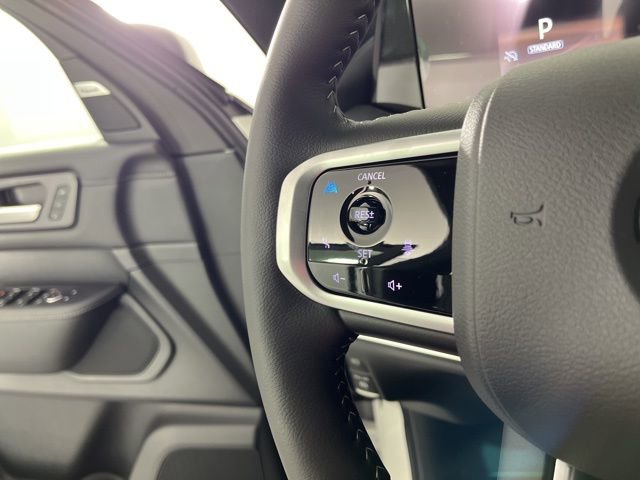 New 2026 Nissan Armada SL w/ Captain's Chari Seat Package image 22