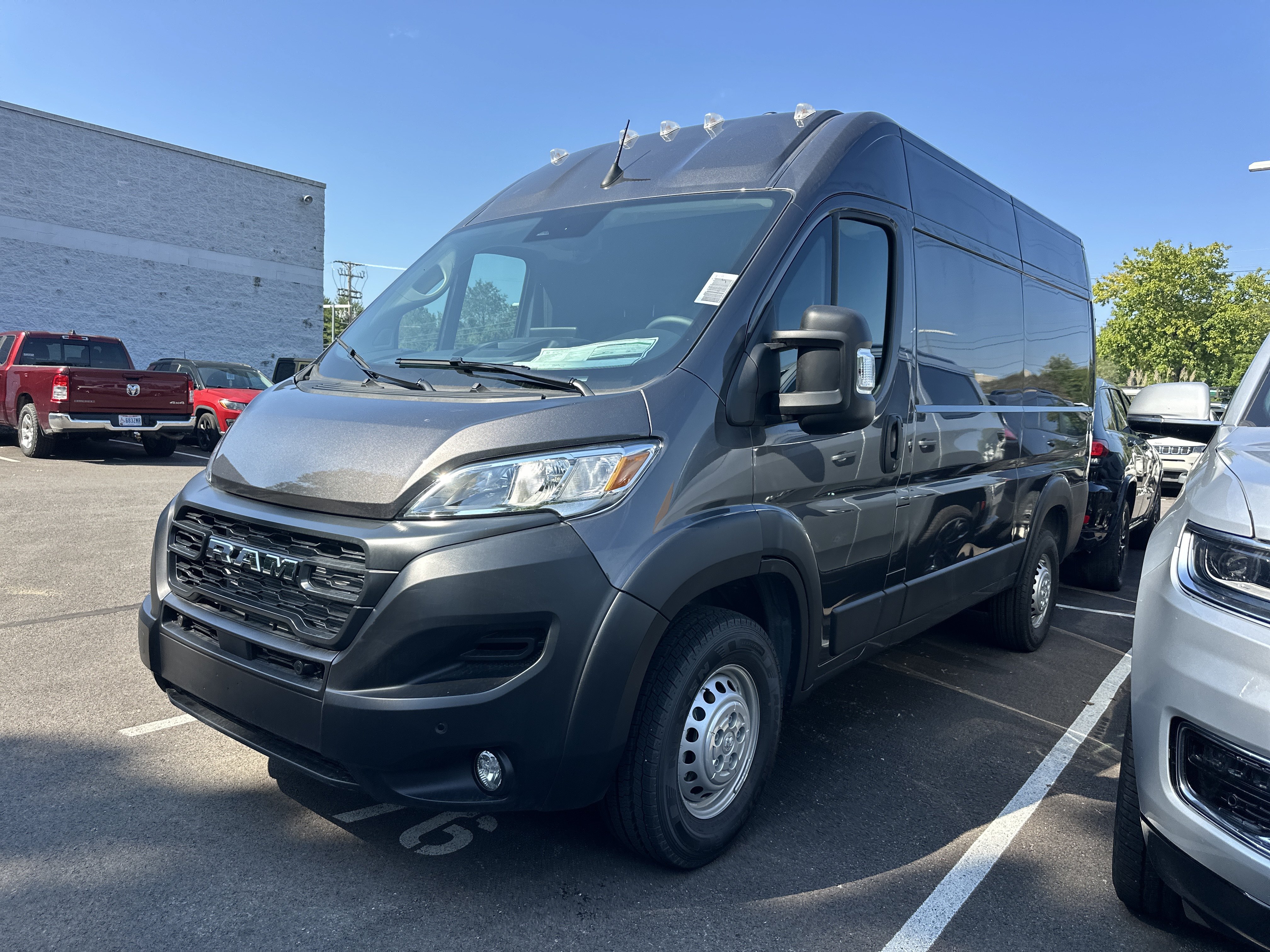 New 2026 RAM ProMaster 2500 w/ Premium Convenience Group FWD image 24