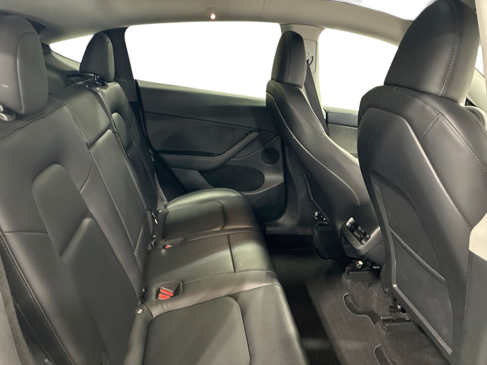 Certified 2023 Tesla Model Y Long Range AWD/4WD image 11