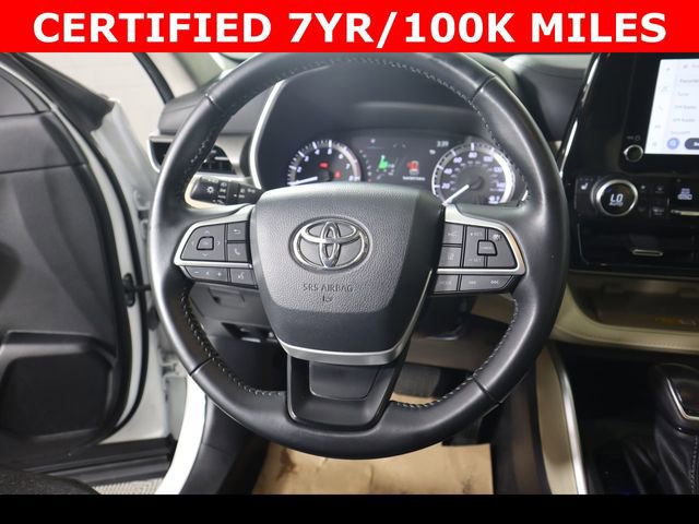 Used 2023 Toyota Highlander XLE FWD image 21