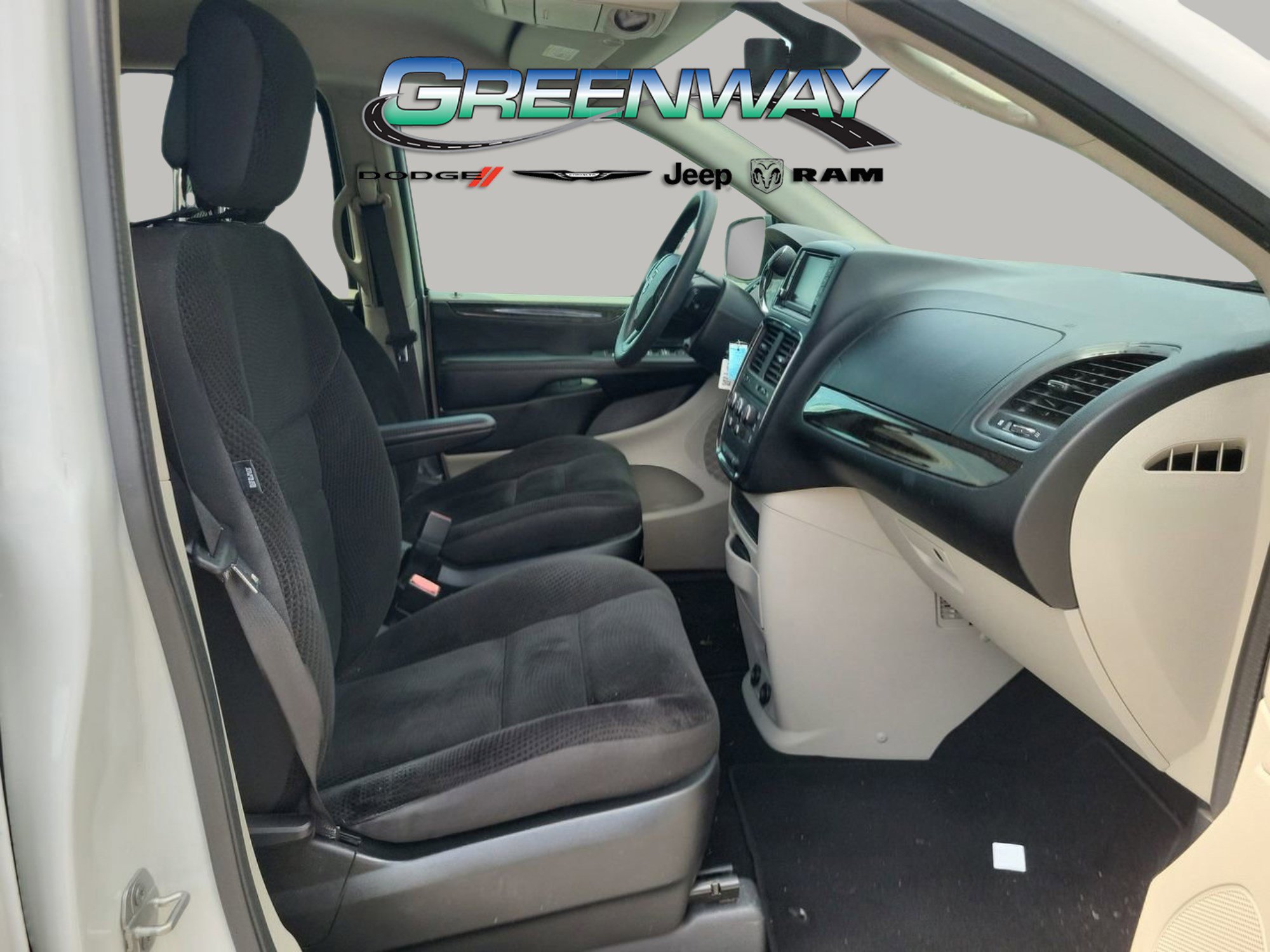 Used 2019 Dodge Grand Caravan SE FWD image 8