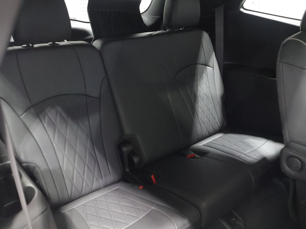 Used 2022 Buick Enclave Avenir w/ Trailering Package, 5000 lbs. AWD/4WD image 23