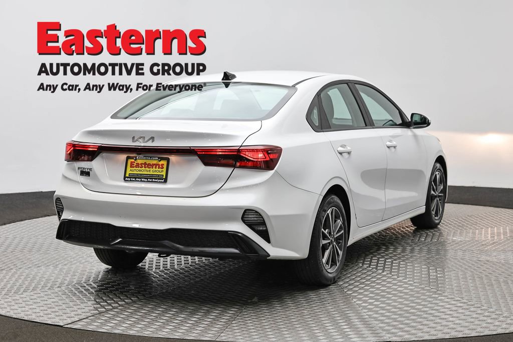 Used 2024 Kia Forte LXS FWD image 5