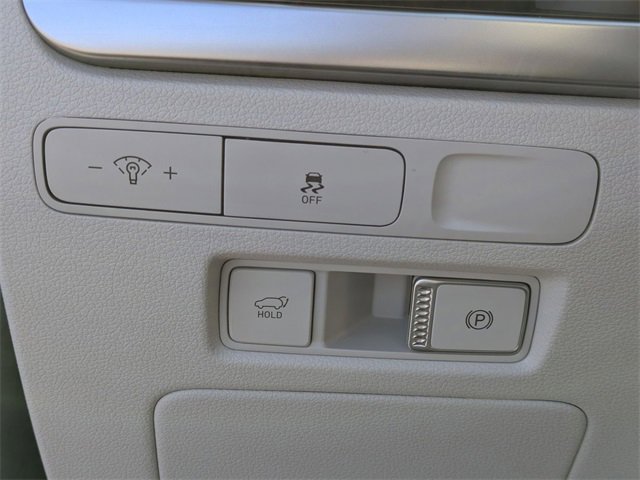 Used 2023 Hyundai Palisade Limited w/ Cargo Package image 16