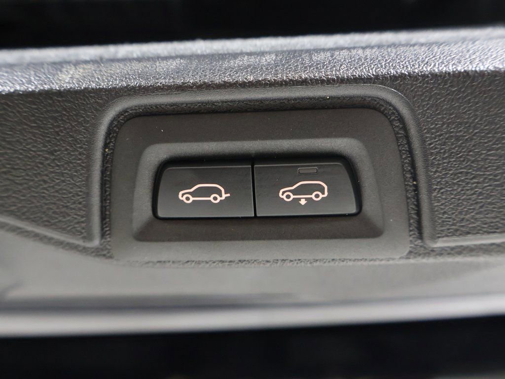 Used 2026 BMW X7 xDrive40i w/ M Sport Package image 18