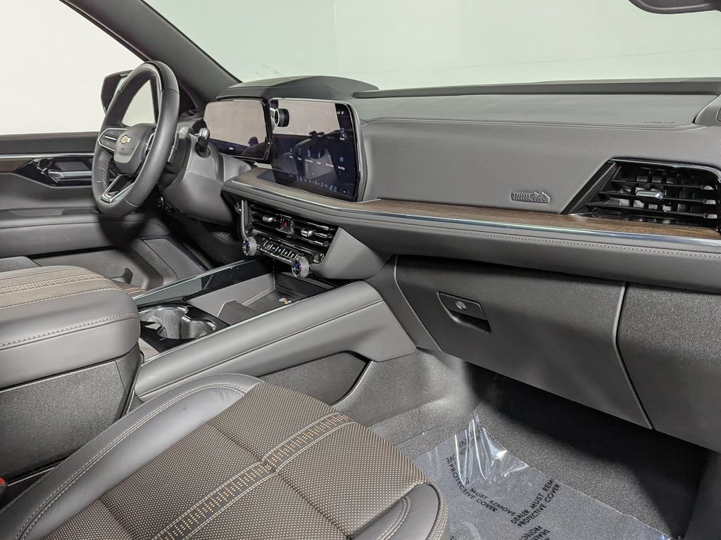 Used 2026 Chevrolet Tahoe High Country AWD/4WD image 33