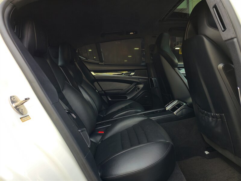 Used 2014 Porsche Panamera AWD/4WD image 30