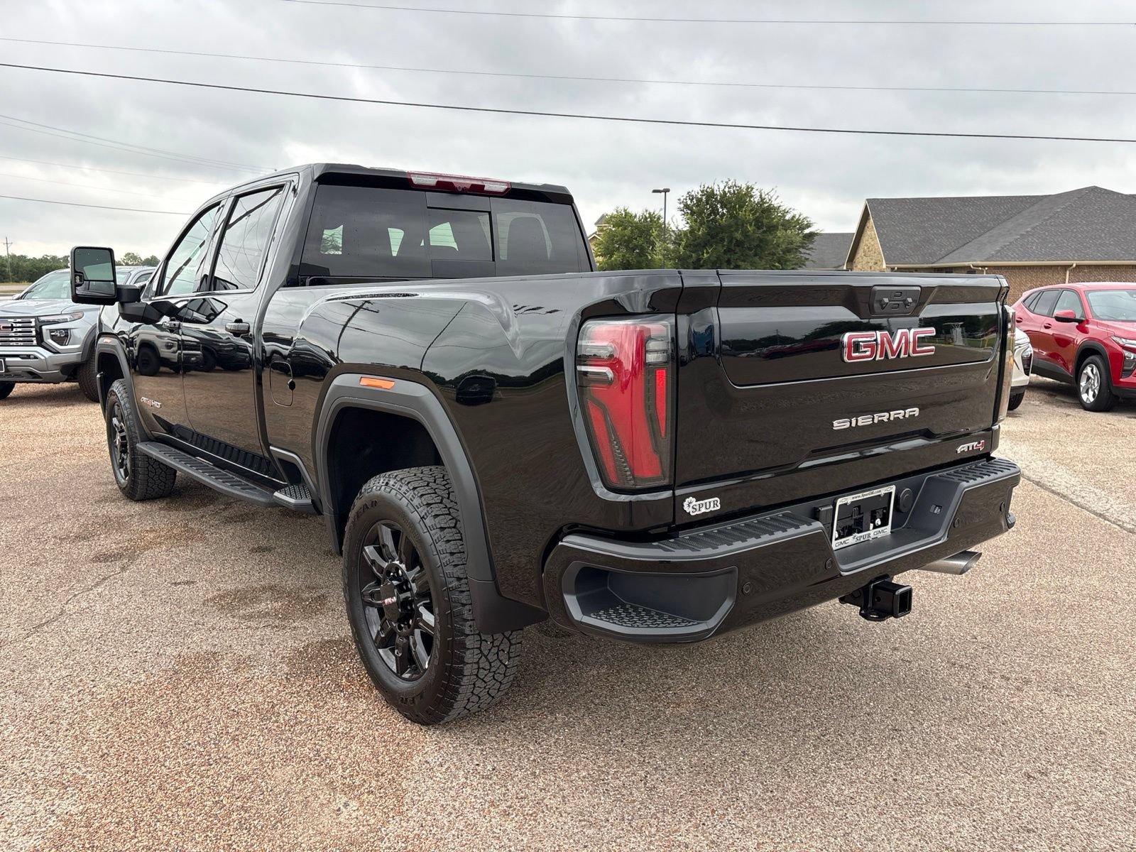 New 2026 GMC Sierra 2500 AT4 w/ AT4 Premium Plus Package AWD/4WD image 4