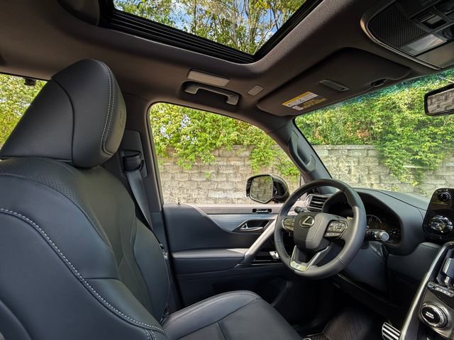 New 2025 Lexus LX 700h F Sport AWD/4WD image 12