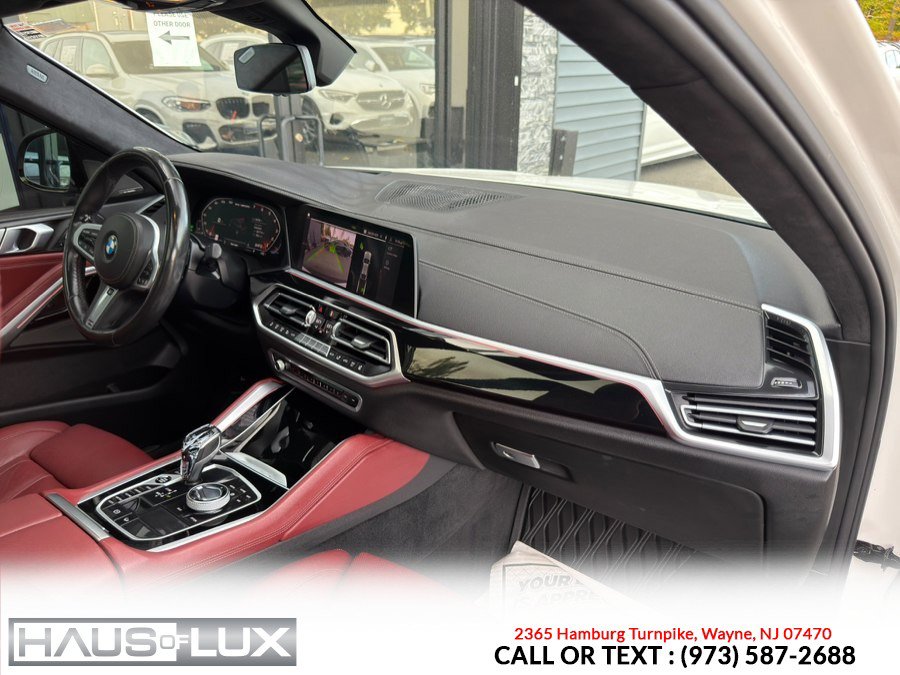 Used 2021 BMW X6 M50i w/ Executive Package AWD/4WD image 17