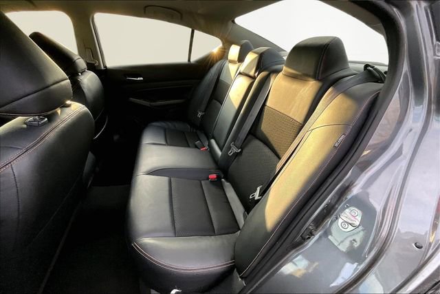 Used 2022 Nissan Altima 2.5 SR image 16