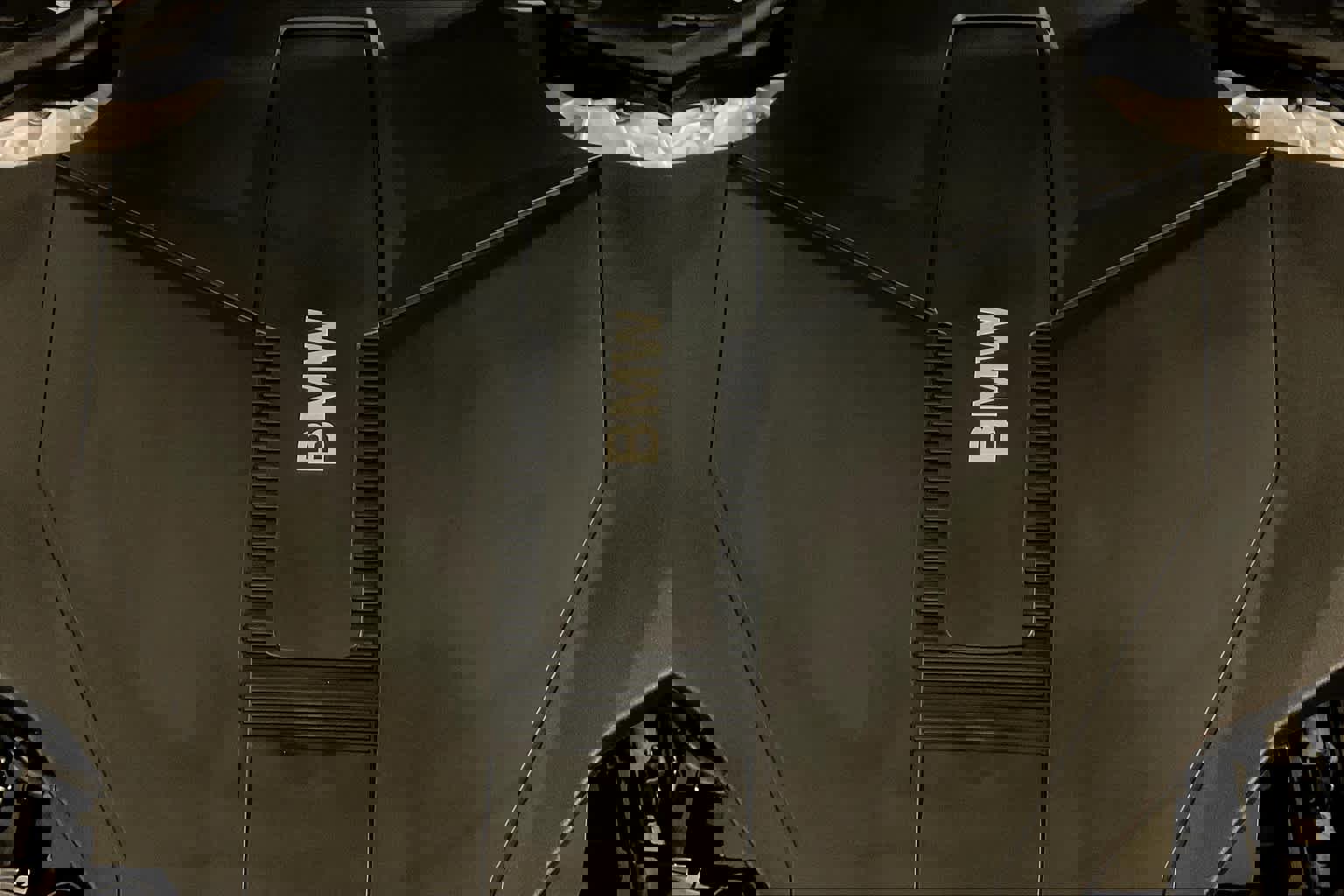 Used 2025 BMW i7 eDrive50 image 18