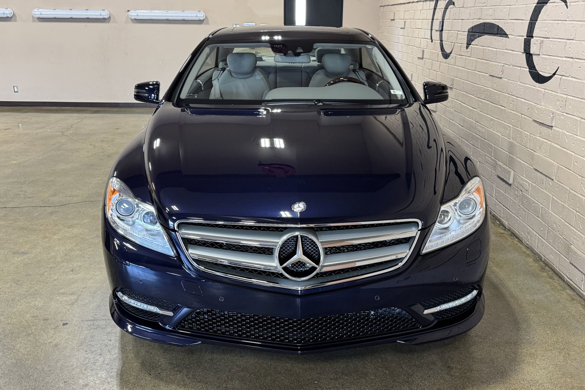 Used 2011 Mercedes-Benz CL 550 4MATIC image 12