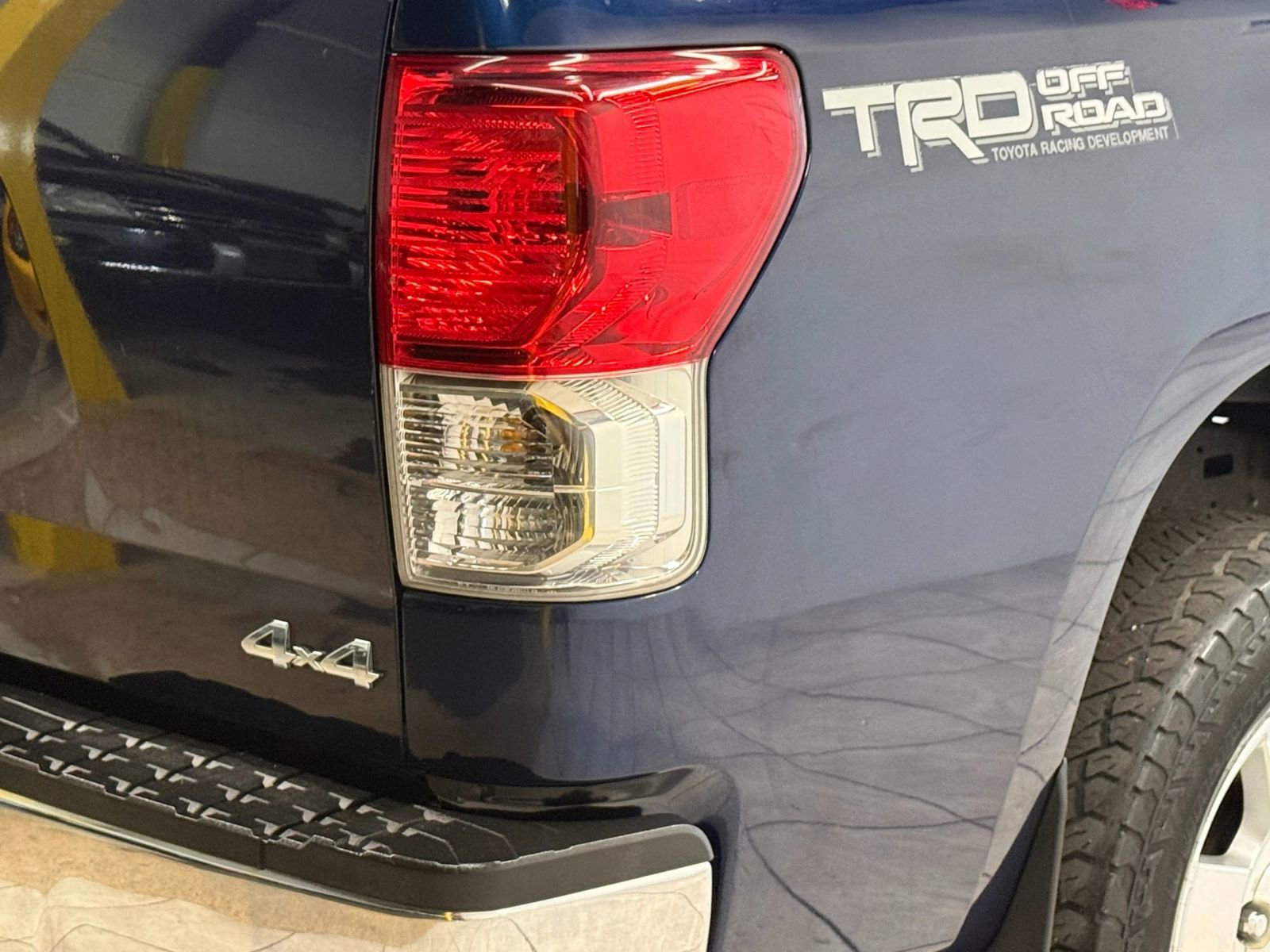 Used 2012 Toyota Tundra 4x4 Double Cab w/ TRD Off-Road Pkg image 10