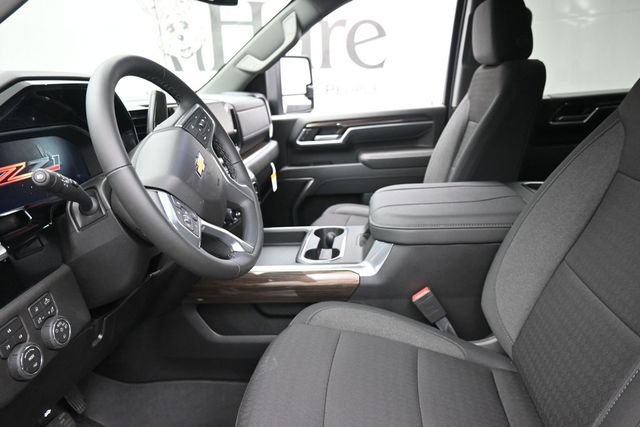 New 2026 Chevrolet Silverado 3500 LT w/ All Star Edition AWD/4WD image 8