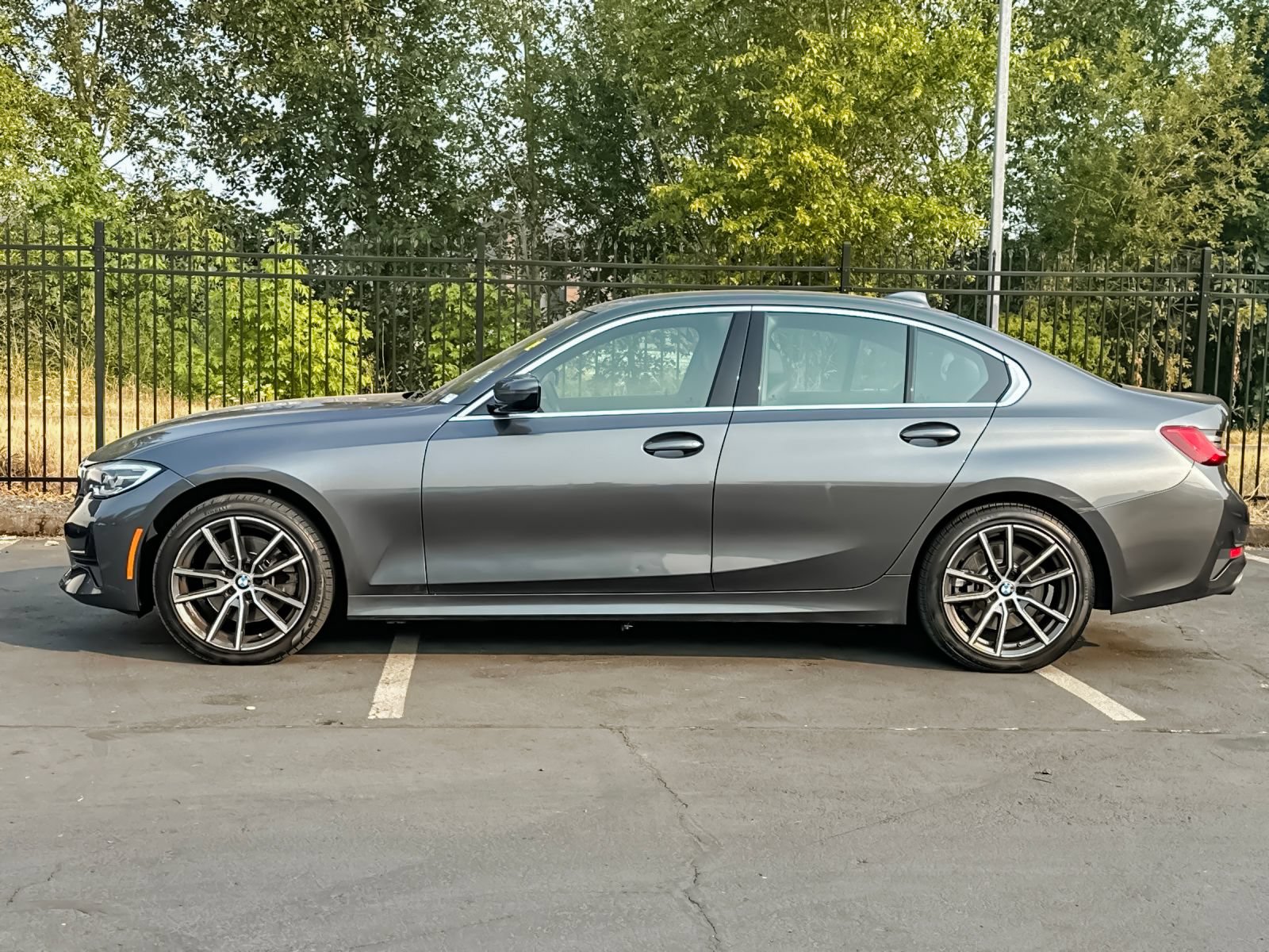 Used 2021 BMW 330i xDrive Sedan w/ Premium Package AWD/4WD image 6