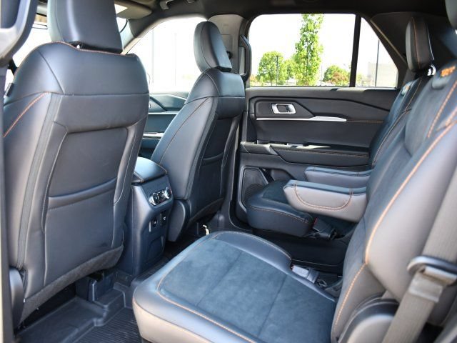 Used 2026 Ford Explorer Tremor w/ Tremor Convenience Package AWD/4WD image 17