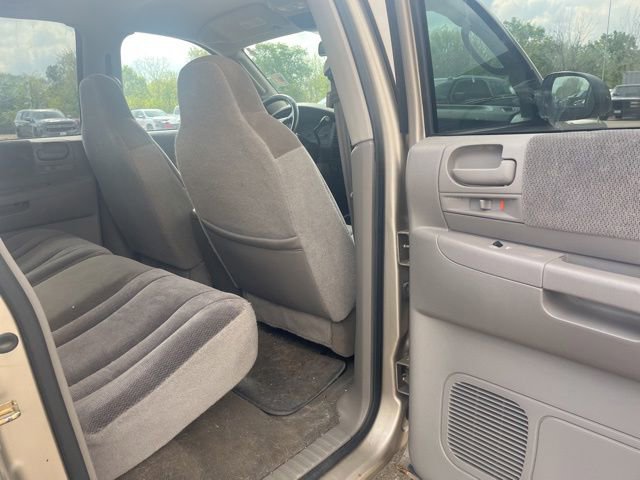 Used 2004 Dodge Dakota SLT w/ Deluxe Convenience Group AWD/4WD image 19