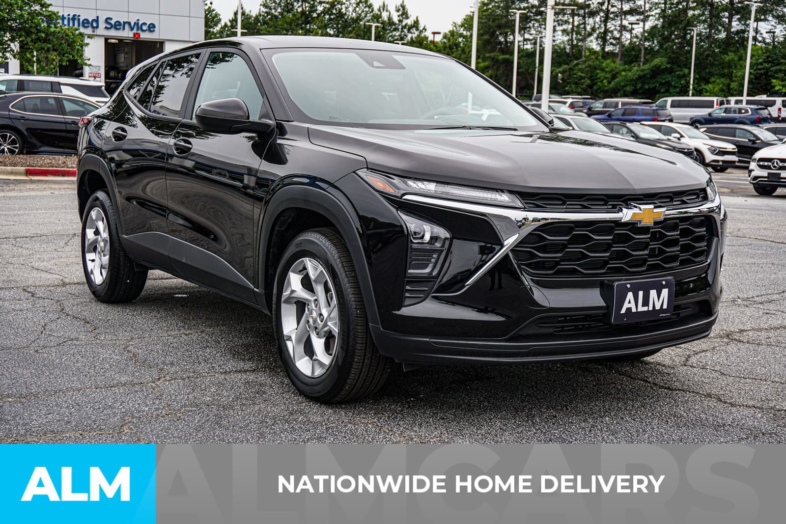 Used 2025 Chevrolet Trax LS FWD image 5