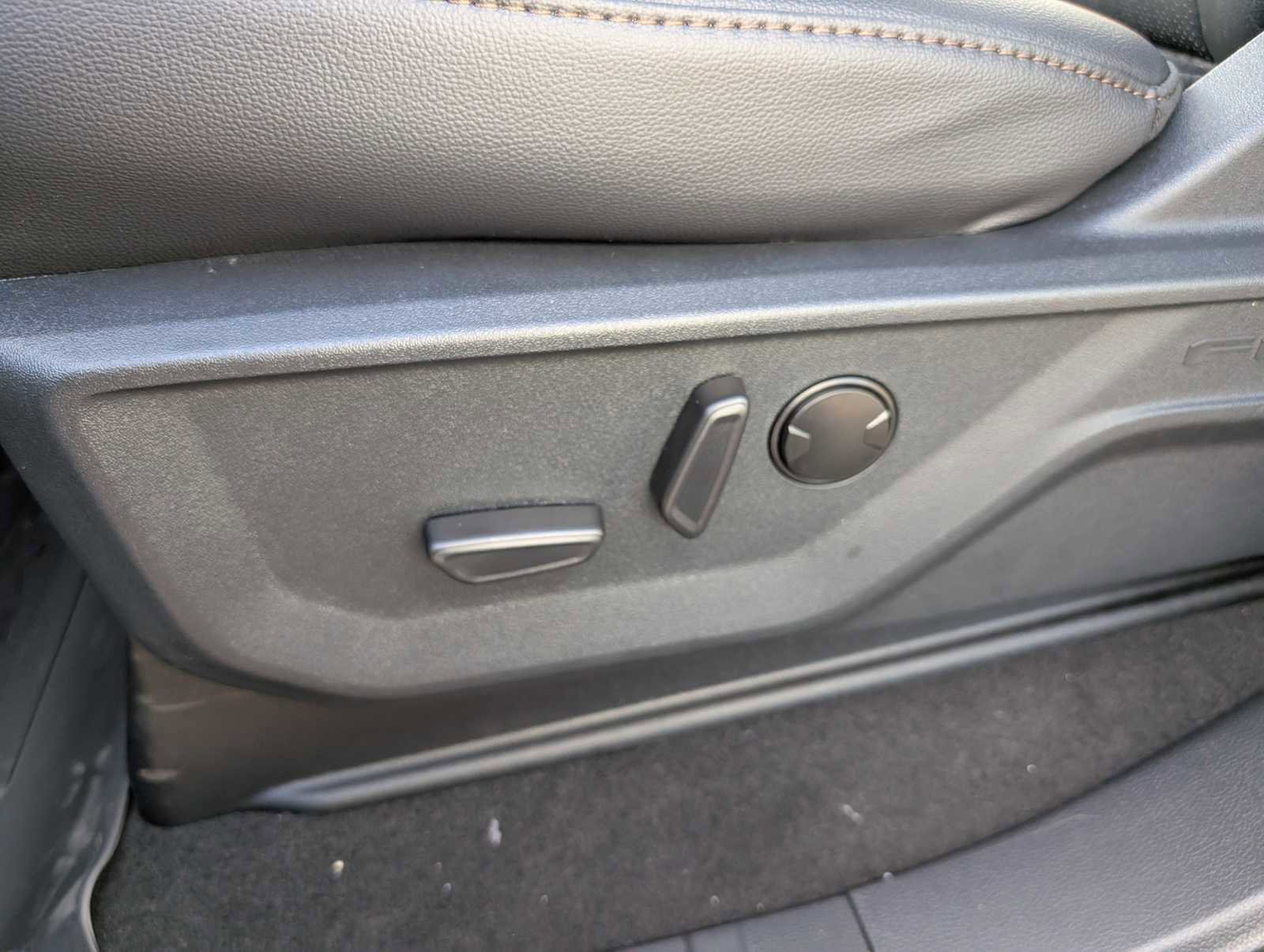 New 2026 Ford F350 Lariat image 33