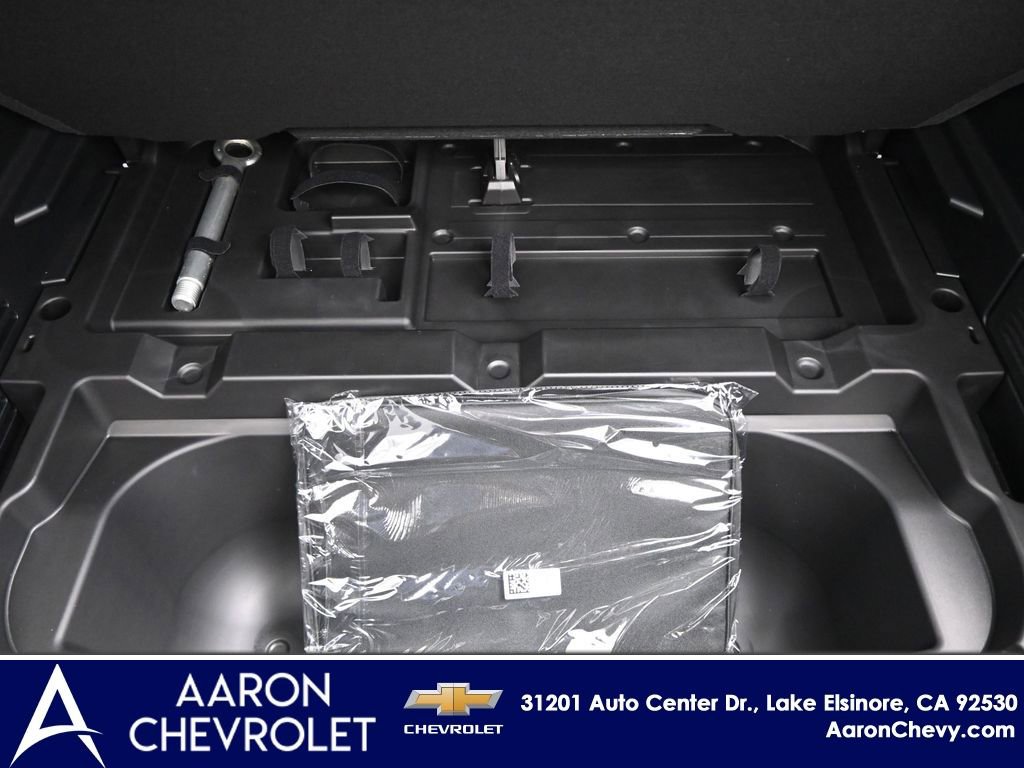 New 2026 Chevrolet Equinox EV LT w/ LPO, Blackout Package image 35