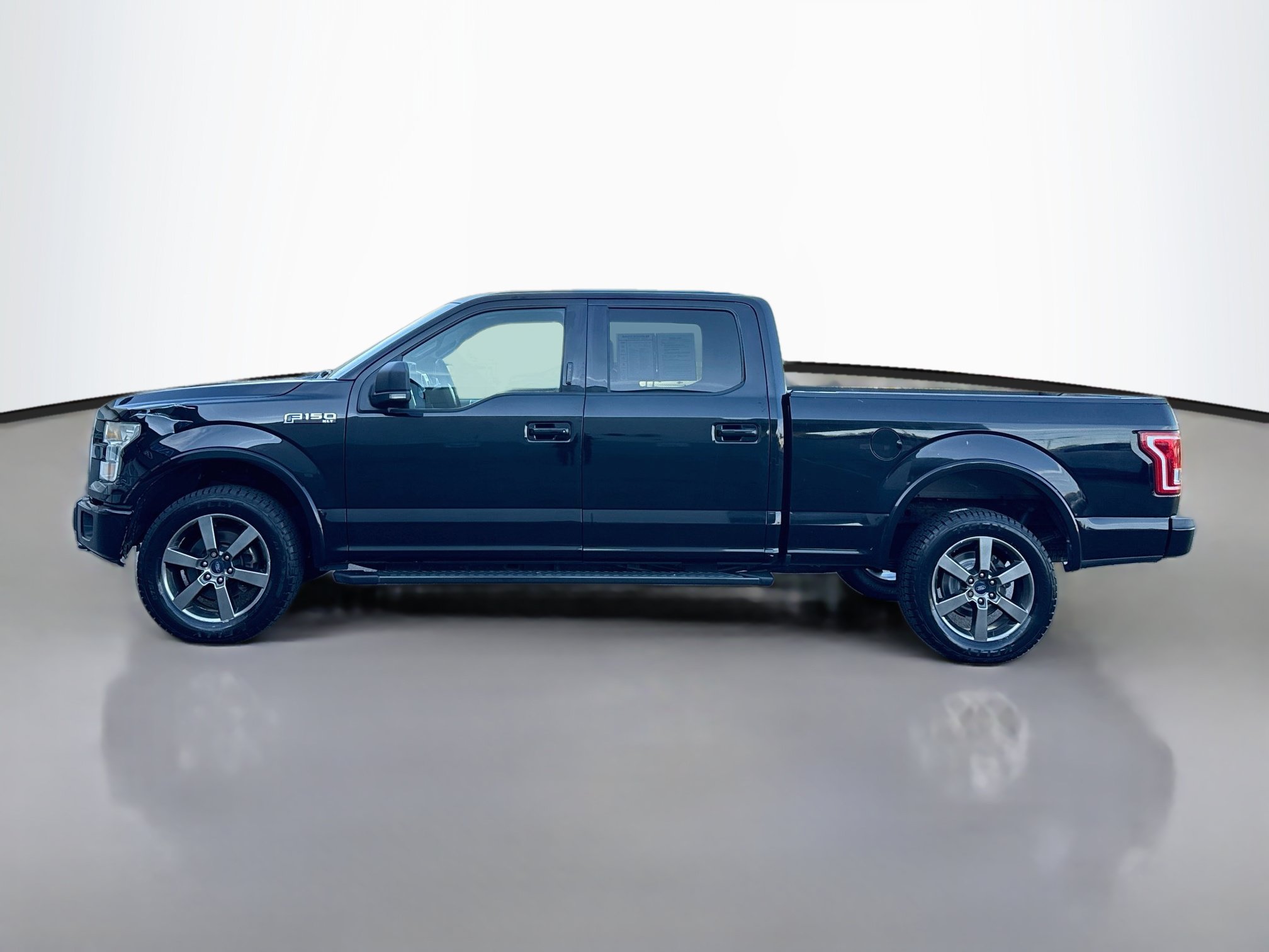 Used 2016 Ford F150 XLT w/ Equipment Group 301A Mid AWD/4WD image 4