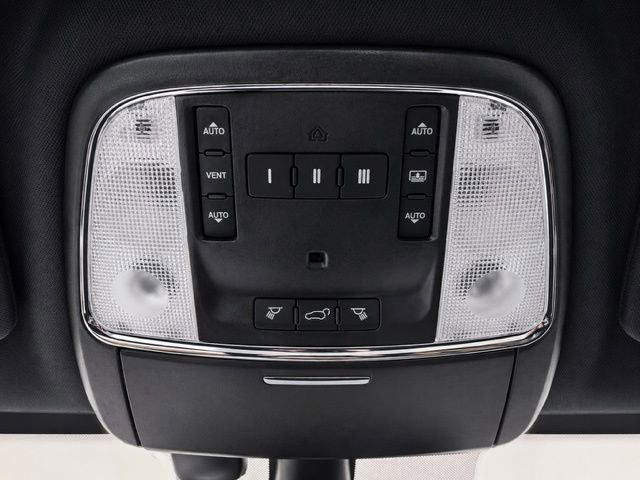 Used 2018 Jeep Grand Cherokee High Altitude AWD/4WD image 23