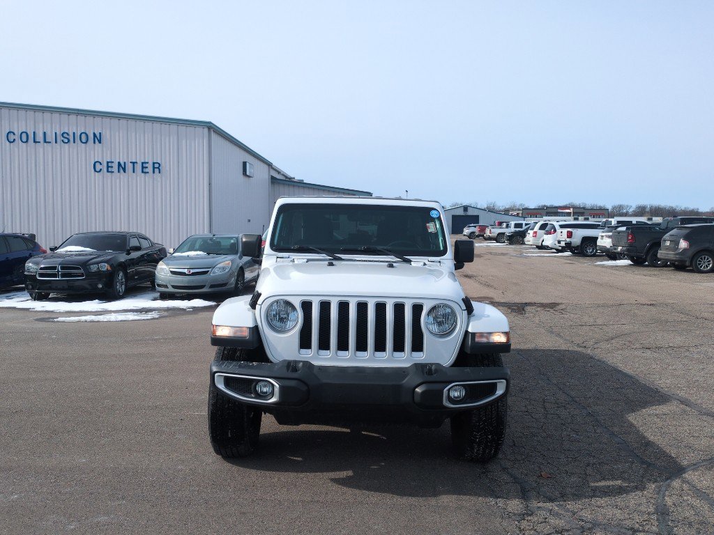 Used 2019 Jeep Wrangler Unlimited Sahara image 3