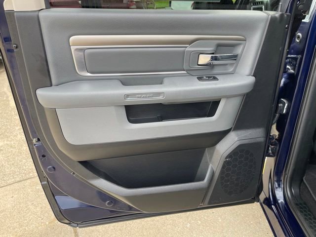 Used 2018 RAM 1500 Classic SLT AWD/4WD image 18