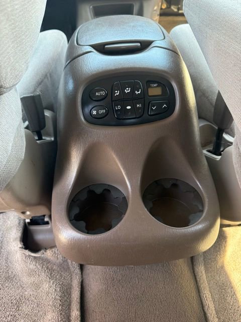 Used 2002 Toyota Sequoia SR5 RWD image 33